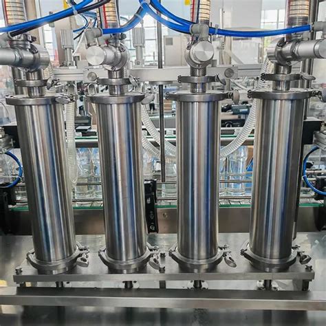 China Factory Production Fully Automatic Edible Oil Bottle Filling