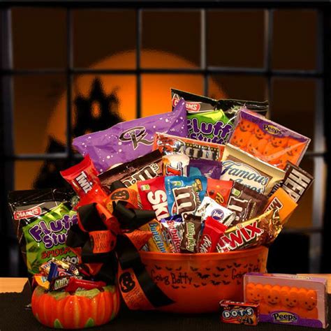 19+ Spooky Halloween Gift Baskets - Canterberry Gifts