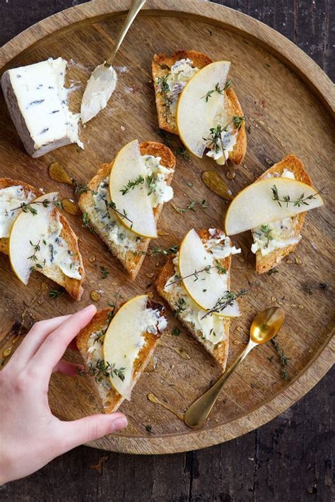 Blue Cheese And Asian Pear Tartines Recipes Tartine Recipe Cooking Recipes