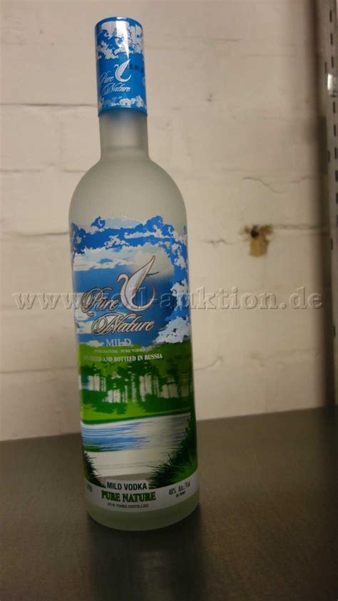 Zoll Auktion Flaschen Pure Nature Mild Wodka Id