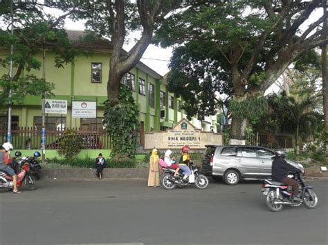 Kisah Hantu Menyeramkan Dari Sma Tugu Malang Indonesia Punya Cerita