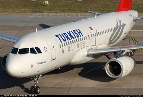 TC JPE Airbus A320 232 Turkish Airlines Pamela De Boer JetPhotos