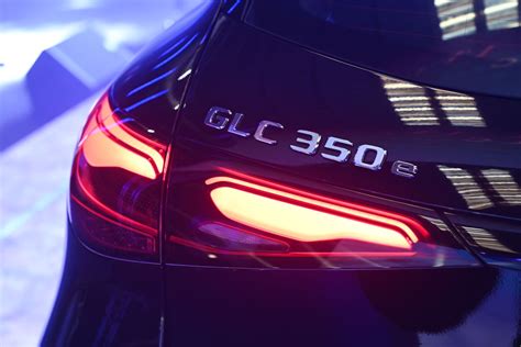 เปิดขายไทย 418 ล้านบาท Mercedes Benz Glc 350 E 4matic Amg Dynamic