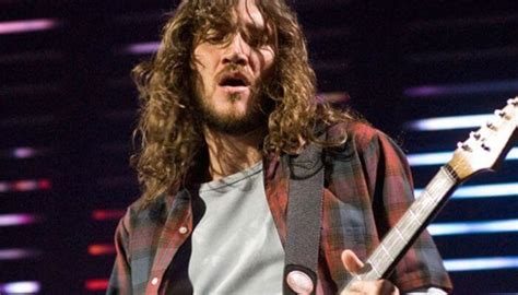 John Frusciante vuelve a tocar con Red Hot Chili Peppers años después AlbertoNews