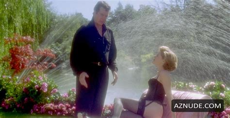 Julie Bowen Nude Aznude