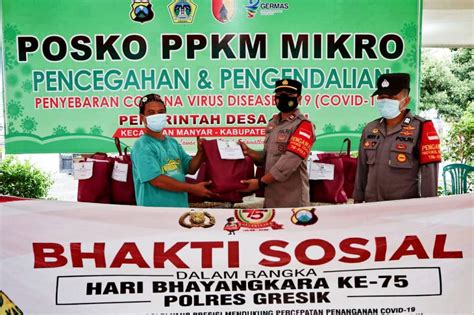 Serbu Posko Ppkm Mikro Desa Suci Polsek Manyar Bagi Bagi Sembako Hut