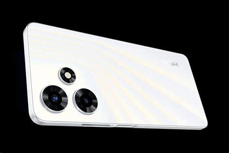 Смартфон INFINIX HOT 30i 8 128Gb Белый купить по цене 9 990 рублей в интернет магазине МТС