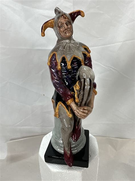 Royal Doulton The Jester Hn2016 Figurine Mint Condition Ebay