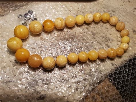 Vintage Natural Baltic Butterscotch Egg Yolk Amber Bead Nugget Necklace