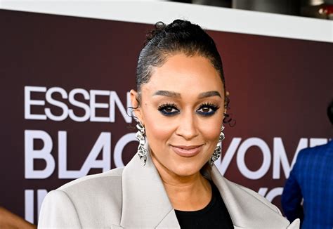 Tia Mowry Shared A Hug With Ex Husband Cory Hardrict At Essence Black