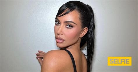 Em Reduzido Biqu Ni De L Tex Kim Kardashian Surge Mais Provocante Do