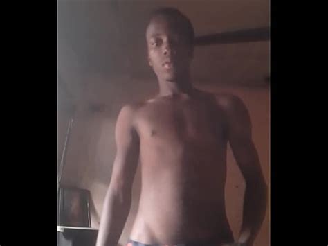 La Plus Jeune Grosse Bite Africaine XVIDEOS