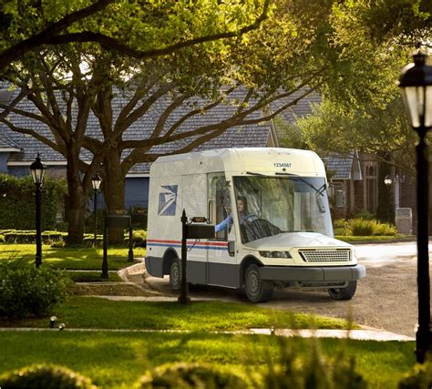 Usps Selects Oshkosh Defense To Build Greener Mail Truck