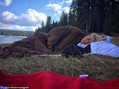 Naked Justin Bieber In Singers Latest Instagram Post As He Stands Nude By A Lake Daily Mail Online