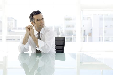 el director financiero  el coronavirus adecco institute