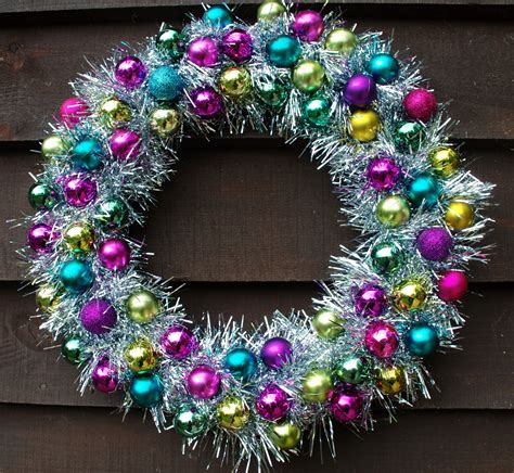 Tinsel Bauble Wreath Wreath Crafts Wreath Ideas Diy Wreath Crafts