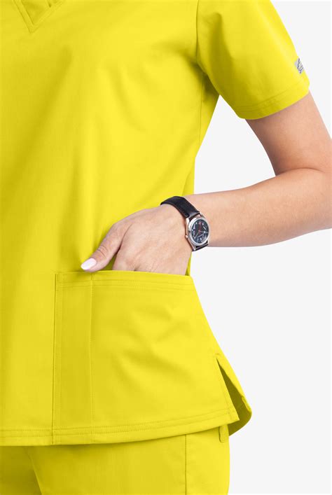 Scrubs for Women | Uniform Advantage