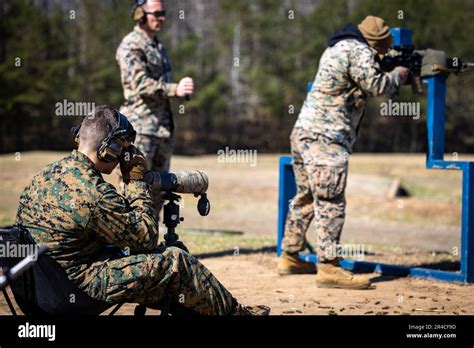 U S Marine Corps Staff Sgt Jude Stewart A Marksmanship Instructor