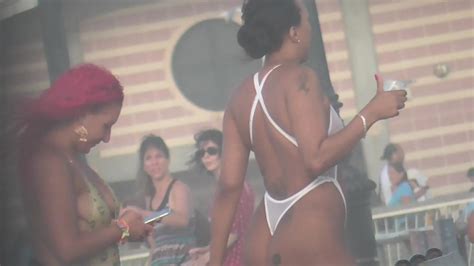 Bikini Beach Girls Videos Vol