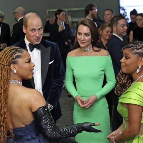 El Pr Ncipe Guillermo Y Kate Middleton Hablando Con Chloe Bailey Y