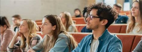 25 Best Cyber Security Associate Degree Online [2024 Guide]