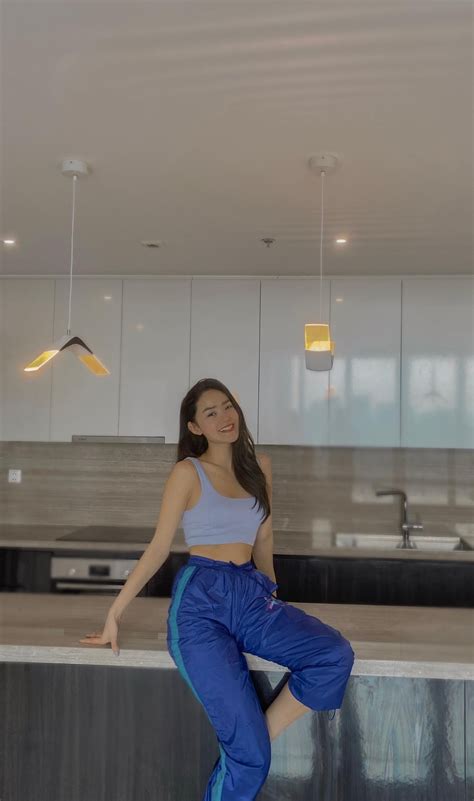 Minh H Ng Tung Nh Bikini Khoe V N Ng B Ng Nu T N Tu I