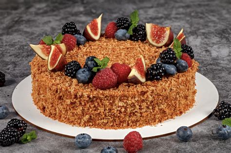 How To Make Uzbek Honey Cake - Medovik | Honey Cake Recipe