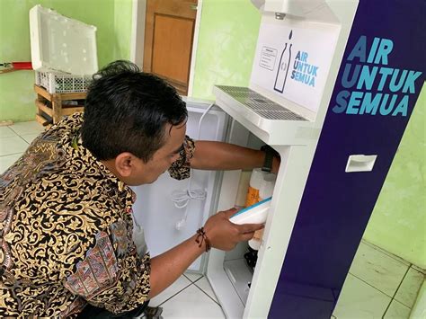 Donasi Mesin Air Minum Wakaf Salman