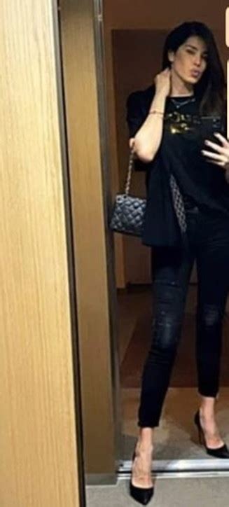 Aida Yespica In Bikini Sulle Dolomiti Temperatura Bollente In Quota