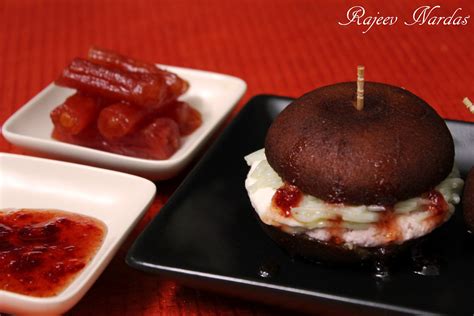 Manjus Food Bites Dessert Burger