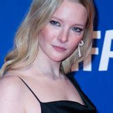 Morfydd Clark Nude OnlyFans Leaks Fappening FappeningBook