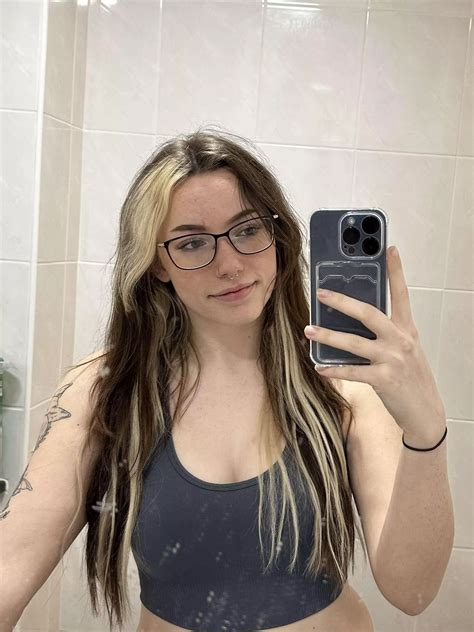 Girls Who Wear Glasses Fuck Best Nudes Girlswithglasses Nude Pics Org
