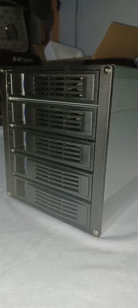 Five Bay Sata Sas Hot Swap Rack Module Ss Cctv File Storage Drive Enclosure On Carousell