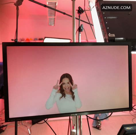 Bea Miller Sexy Non Nude Photos Aznude