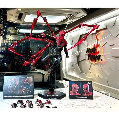 Hot Toys Vgm Marvel S Spider Man Peter Parker Superior Suit
