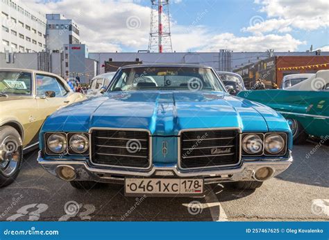 1970 Oldsmobile Vista Cruiser Station Wagon Editorial Photo