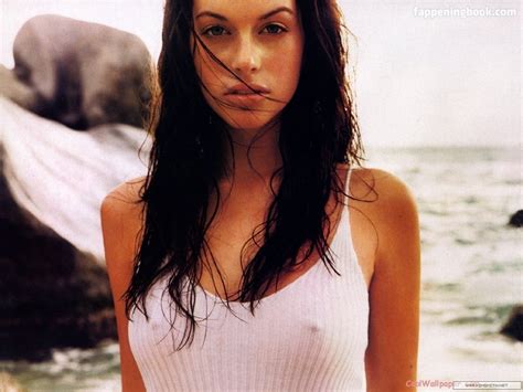 Kim Smith Nude OnlyFans Leaks Fappening FappeningBook