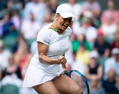 9 Hot Sexy Yulia Antonovna Putintseva Bikini Pics