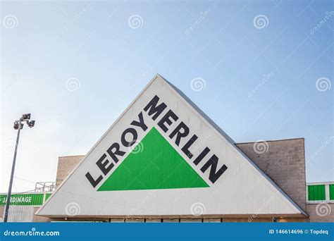 Leroy Merlin Store Chain Brand Logo Editorial Photo - Image of shop, chain: 146614696