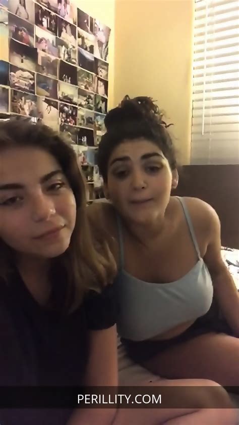 Blonde American Girls Showing Tits On Periscope