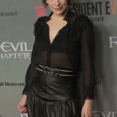 Milla Jovovich Nude Pictures From Onlyfans Leaks And Playboy Sex Scene Video Uncensored