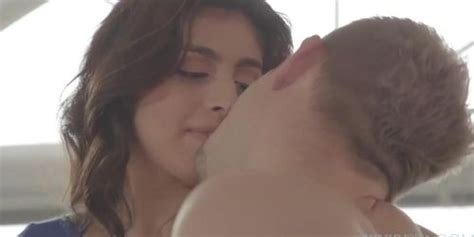 Huge Boobs Latina Wants To Be Fucked Tnaflix