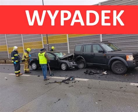 Ogromne utrudnienia Wypadek 5 samochodów na S8 Droga w stronę