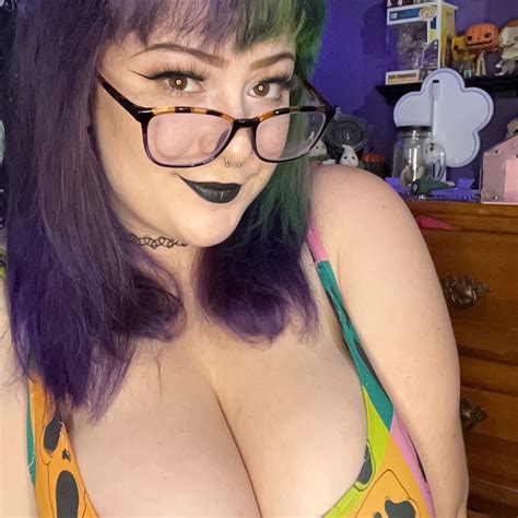 Lucipork S Profile Page Porn Vids Pics More ManyVids ManyVids