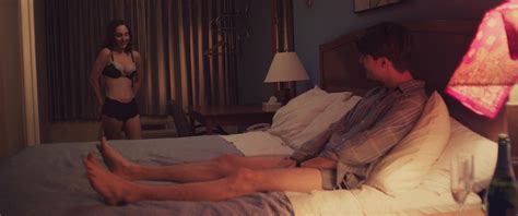 Naked Madeline Weinstein In Alex Strangelove