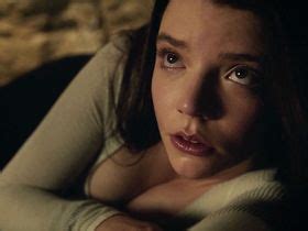 Nude Video Celebs Kim Cattrall Nude Split Second