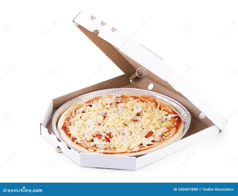 Pizza Congelada No Quadro De Corte De Madeira Foto De Stock Imagem De