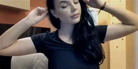 Sexy Hot Brunette Naked Camshow Tnaflix