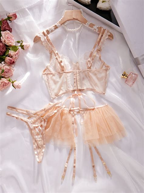 Sexy Lace Bra Brief Sets Hollow Out Chain Strap Mesh Embroidered Deep Love Lingerie