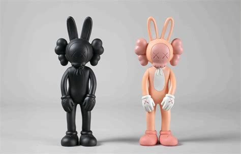 KAWS — история художника в мире искусства и моды | МЦ